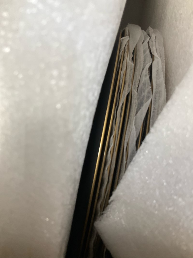 https://lotting-media.assets.bidfta.com/lotting_e05bfc78-46d8-45ef-bdf9-f59b72d0e3e1