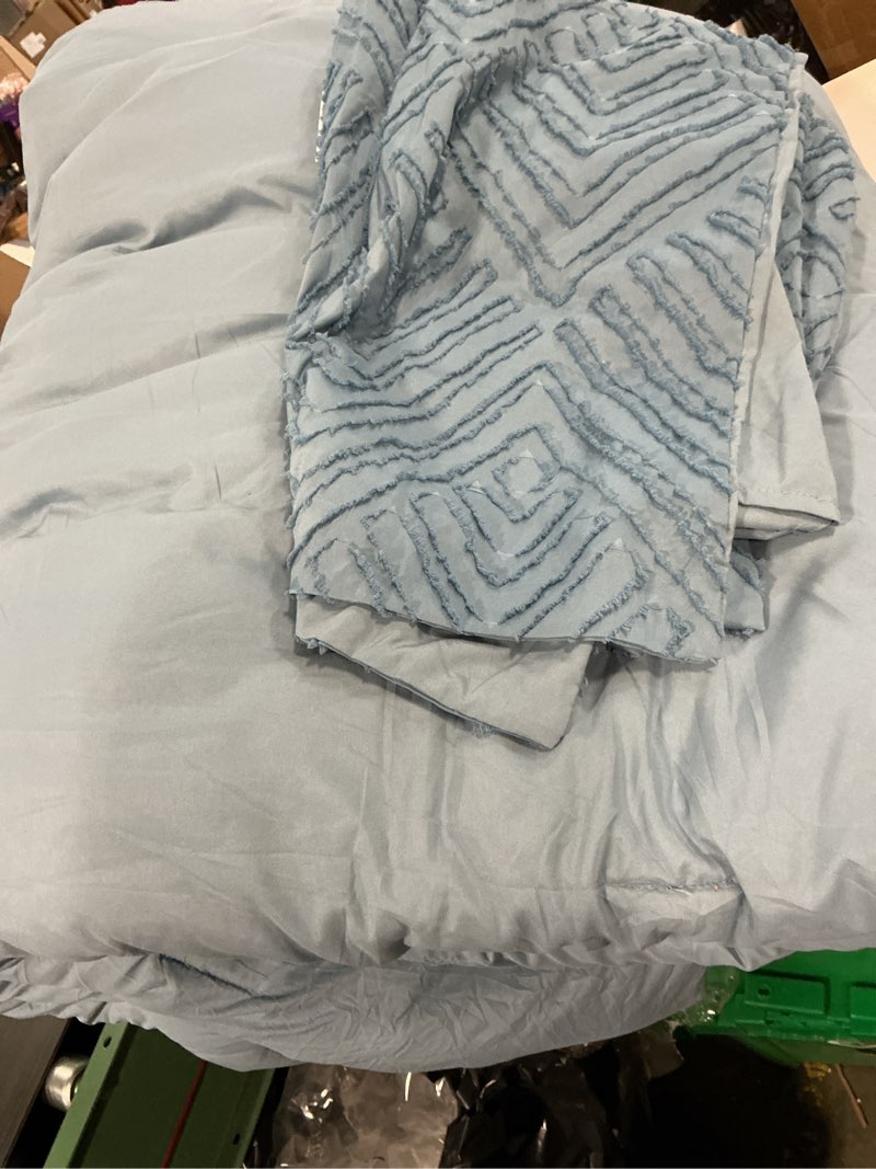 Condition photo showing Good Condition for Litanika Grayish Blue Super King Plus Comforter, 3 Pieces Tufted Boho Farmhouse Bedding Sets, Lightweight Fluffy Bed Set for All Season (128x120In Comforter and 2 Pillowcases) 07-grayish Blue Super King Plus (128"x120")