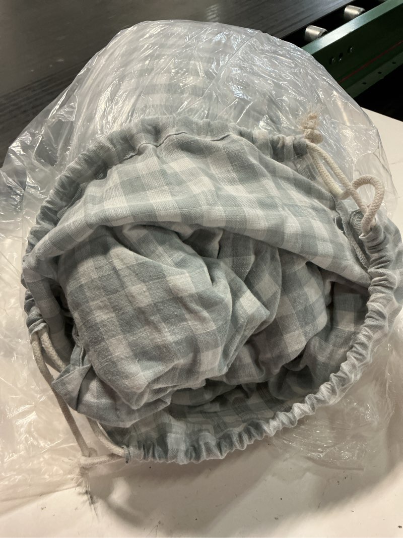 Condition photo showing Good Condition for european linen sheet set, king, blue fog gingham