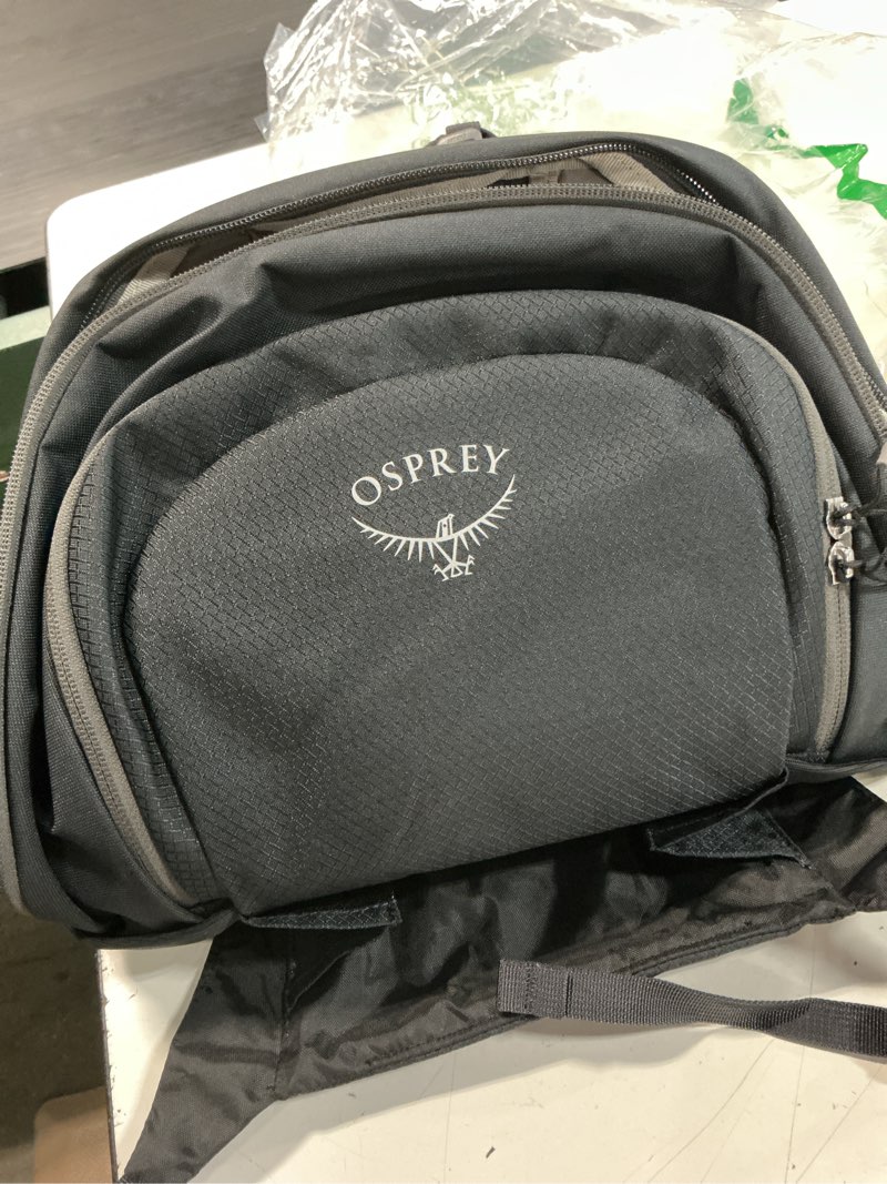Condition photo showing Good Condition for osprey daylite expandable 26+6 travel pack, black