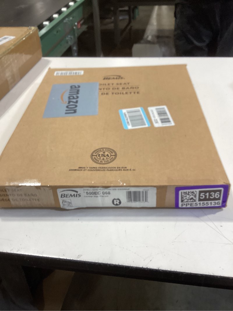 Condition photo showing New/Like New for bemis 500ec 068 molded wood round toilet seat with easy clean and change hinge, 1 pack, fawn beige