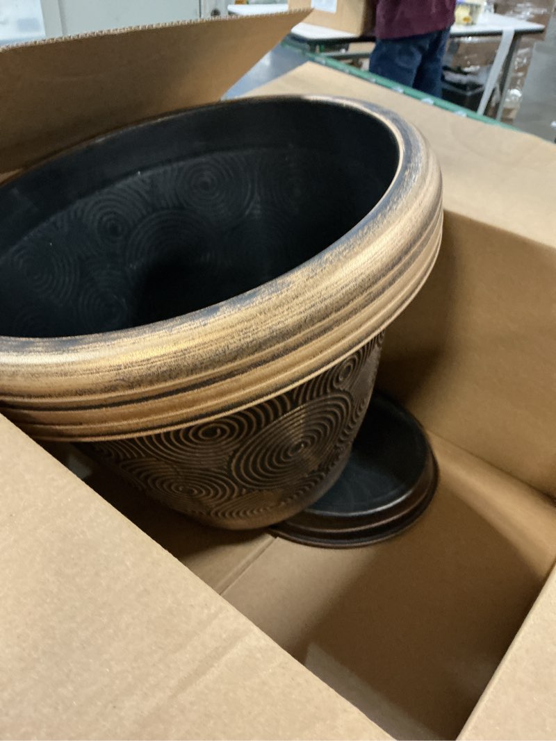 Condition photo showing New/Like New for 12 inch large planter pot for plants indoor outdoor, 4 pack plastic flower pots with drainage hole & tray, modern decorative garden pot with saucer, plant container for house gold 12 inch-4 pack