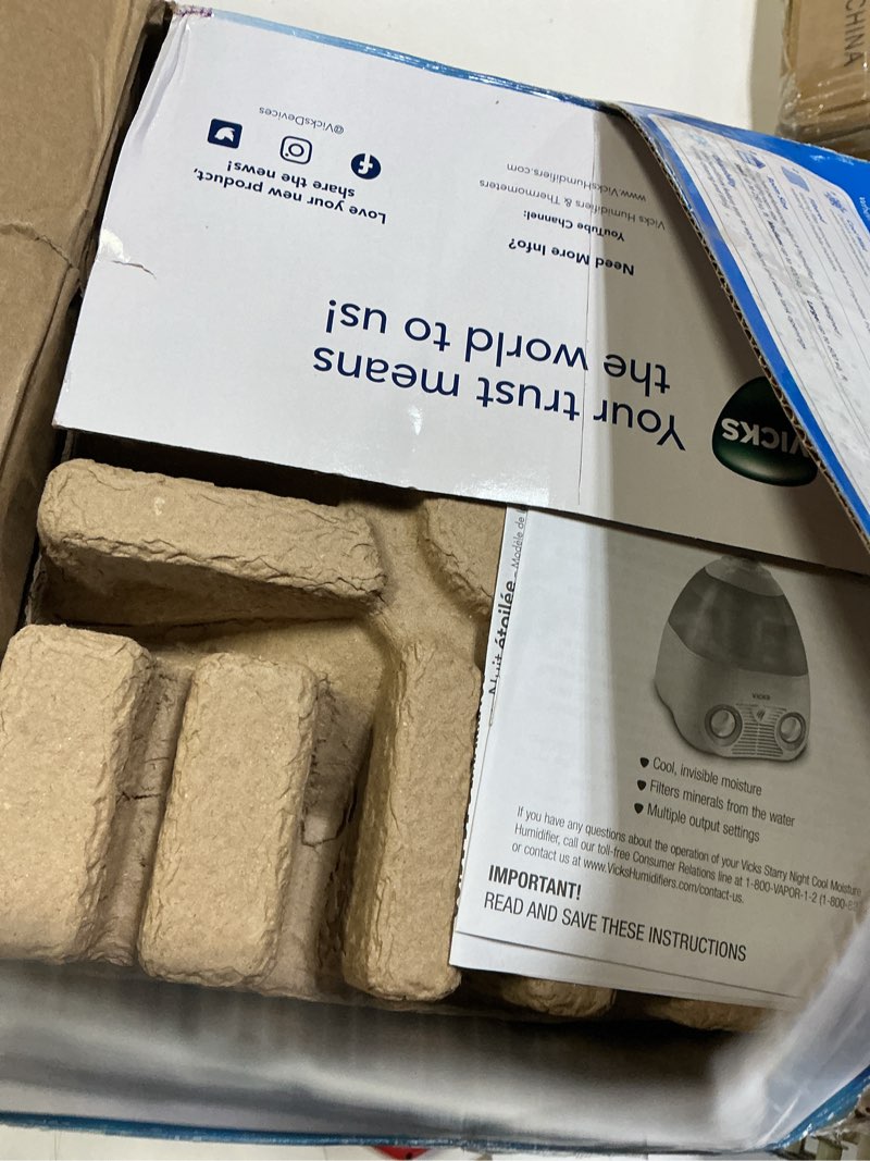 Condition photo showing Good Condition for HUMIDIFIER, COOL MOISTURE, STARRY NIGHT, VICKS 