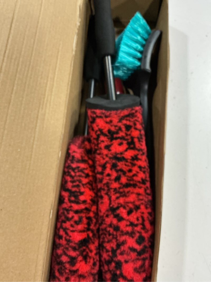 Condition photo showing New/Like New for 4 pack car wheel and tire cleaner brushes kit auto motorcycle rim hub ultra soft microfiber no spatter bendable woolies bristle cleaning set red & black