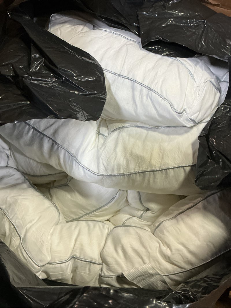 Condition photo showing As Is for Decroom 3 Inch Memory Foam Mattress Topper King for Back Pain Relief, Filled with Breathable Memory Foam Pillow Topper Soft Fluffy Supportive Bed Mattress Pad, 80x78x3 in King White