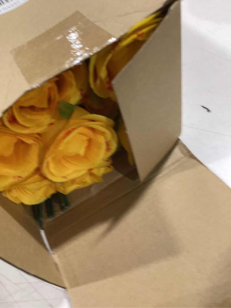 Condition photo showing As Is for hotop 24 pcs bloom softtball roses with leaves artificial yellow rose bouquet for softball team senior fans coach gift sports theme graduation wedding party decoration 24 bloom softball
