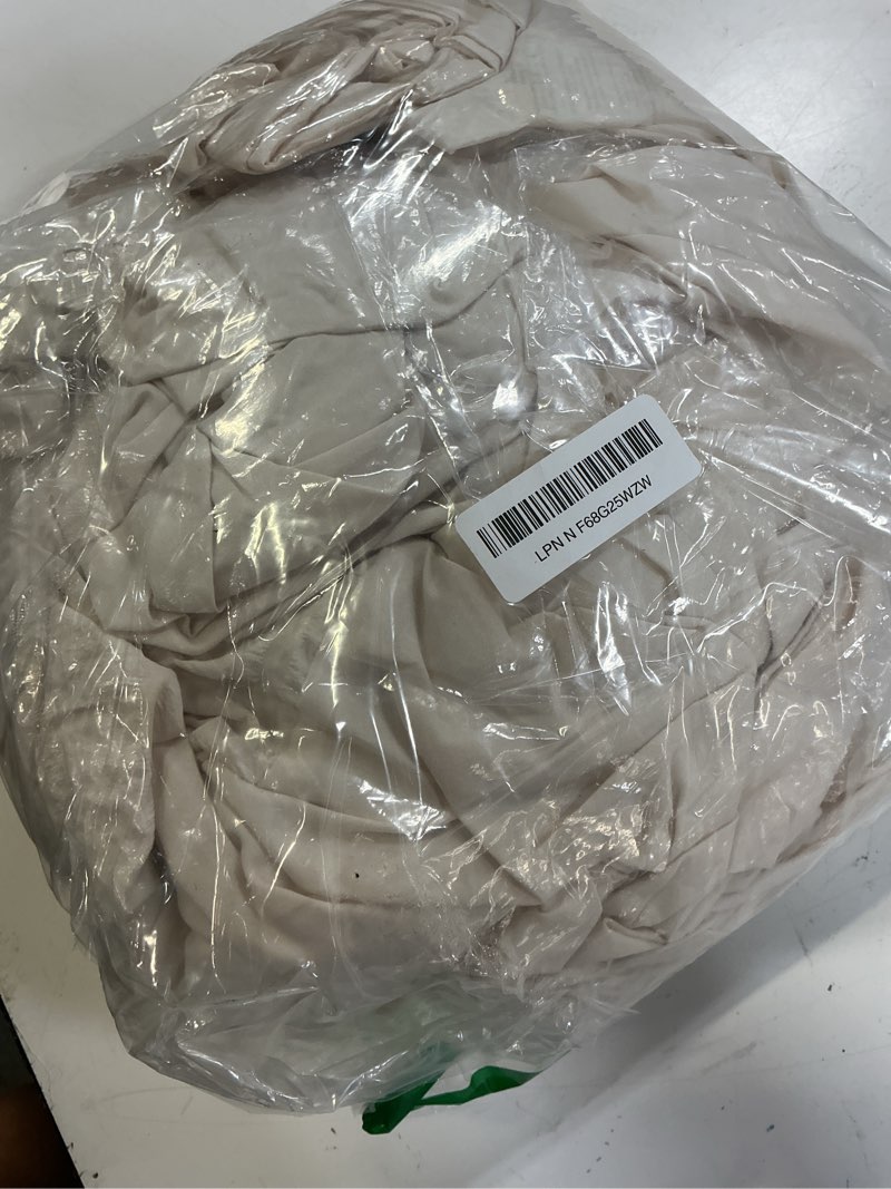 Condition photo showing Good Condition for hymokege ivory duvet cover queen size, ultra soft 3-piece seersucker duvet cover set with zipper closure, soft brushed microfiber bedding set with 8 corner ties (90"x90", 2 pillowshams) queen(90"×90") ivory (no comforter)