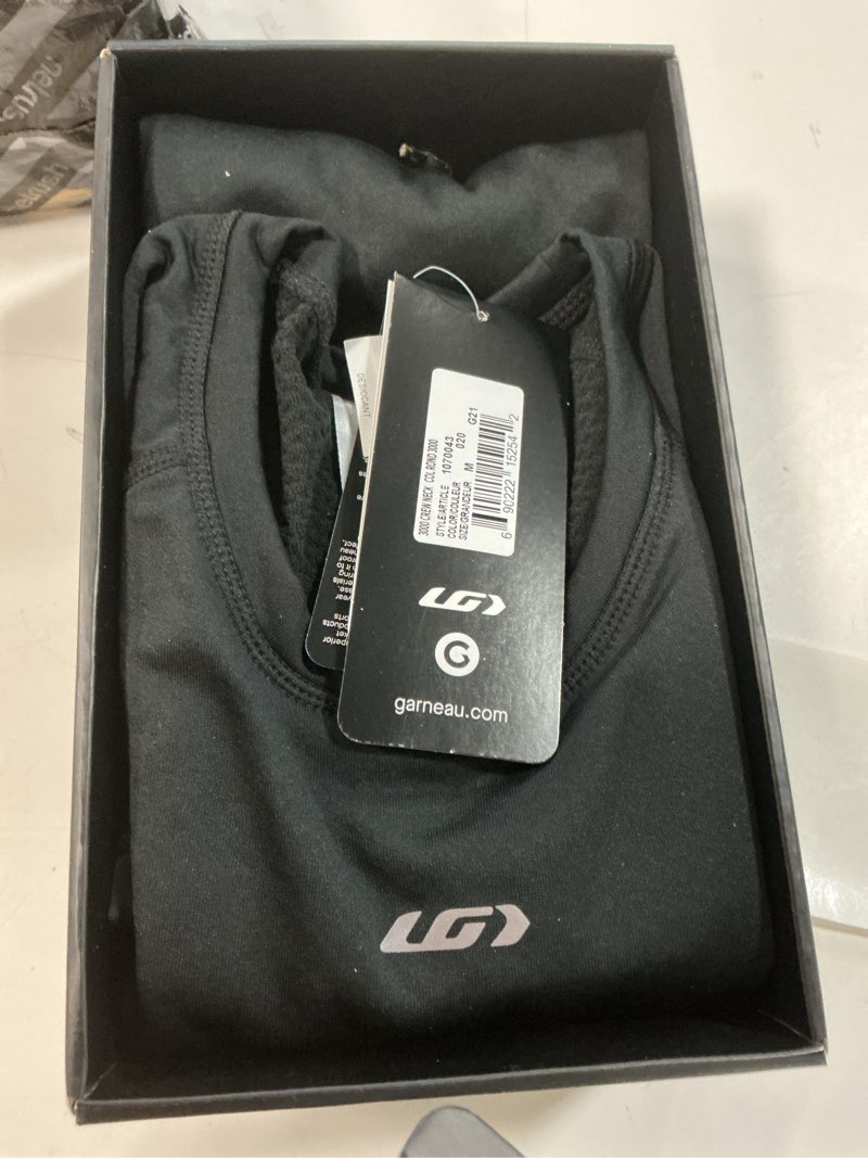 Condition photo showing New/Like New for louis garneau, men's, 3000 crew neck, black, medium