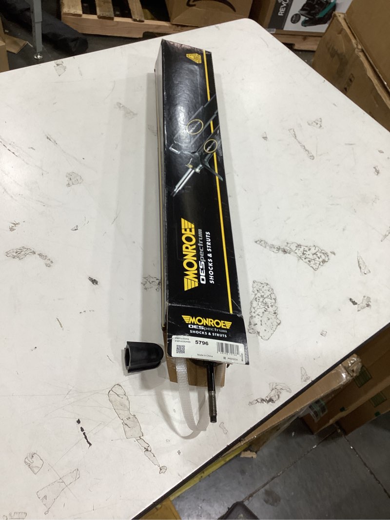 Condition photo showing Good Condition for monroe oespectrum 5796 suspension shock absorber for ford focus