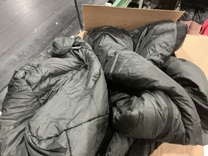 Condition photo showing Good Condition for alps mountaineering sleeping-bags genesis +30 spruce/iceberg green standard
