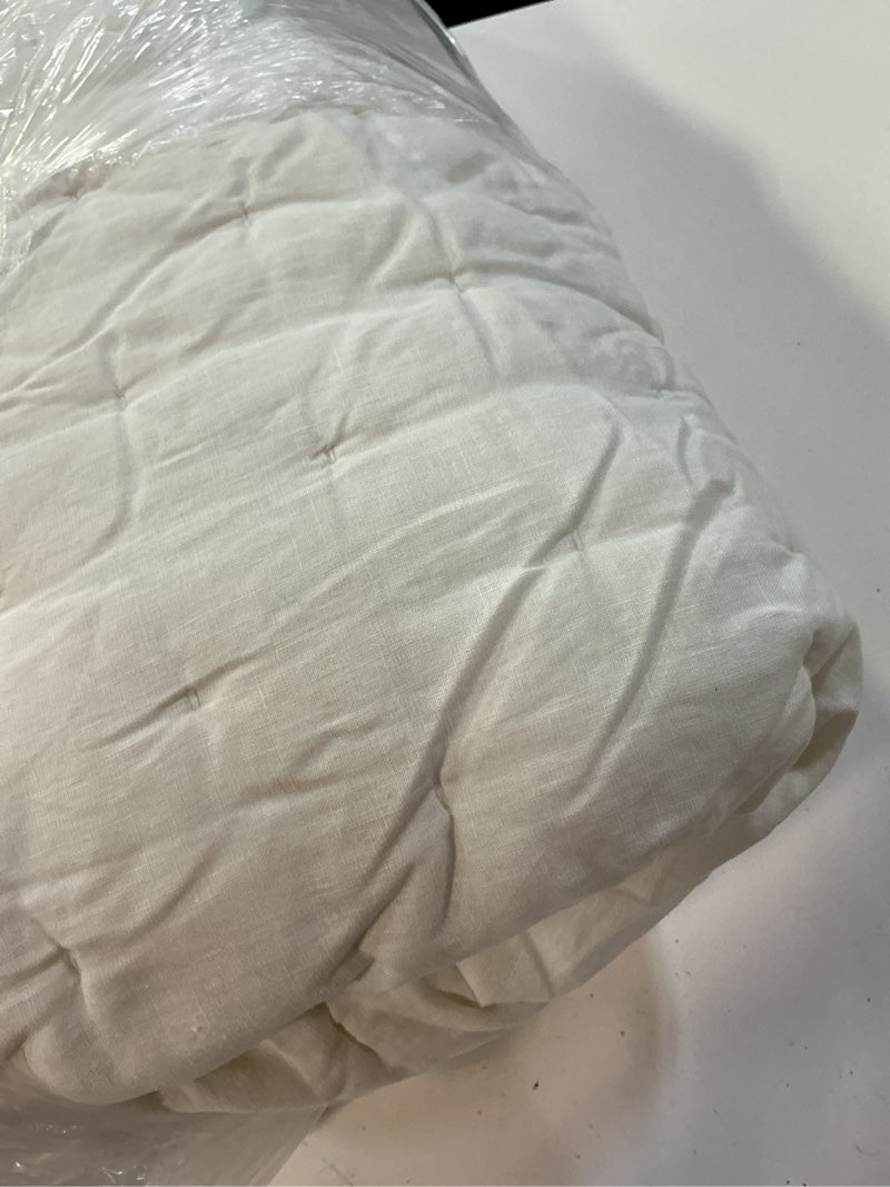 Condition photo showing Good Condition for european linen dream quilt, king/cal king, ivory