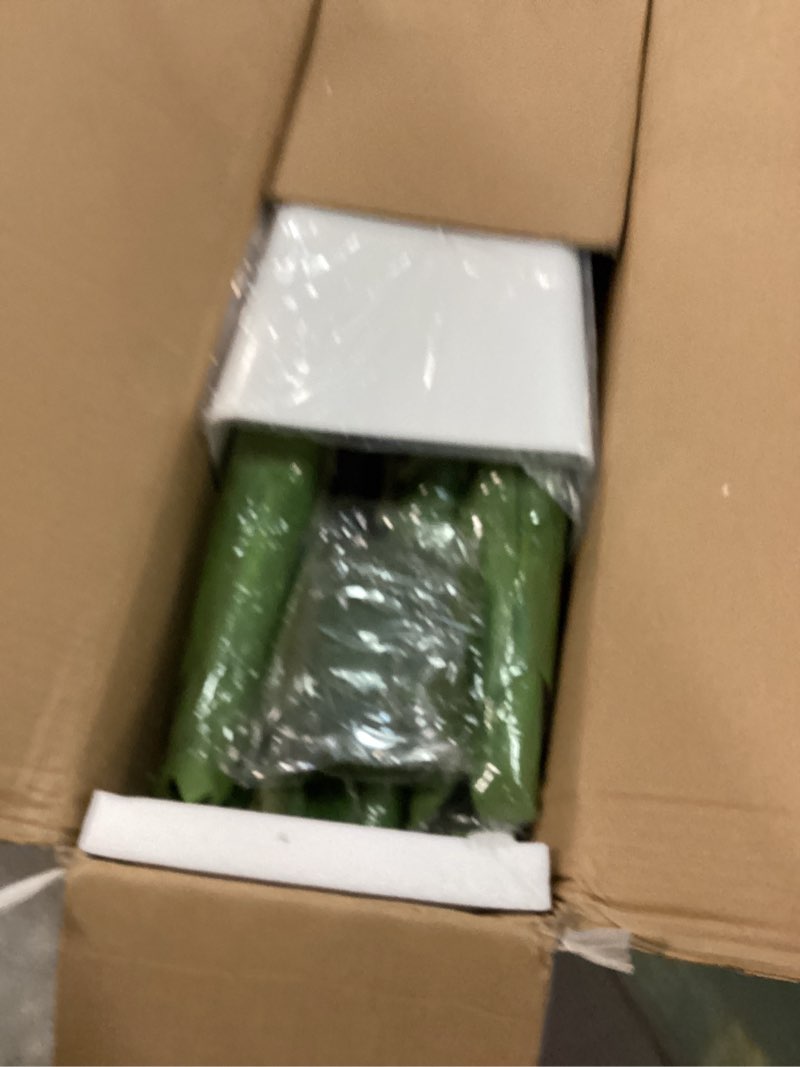 https://lotting-media.assets.bidfta.com/lotting_e0ded136-3b48-441c-aa68-d95acf187972