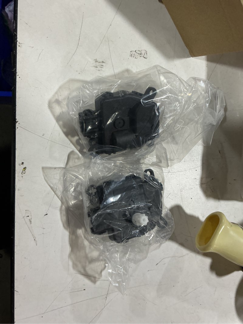 Condition photo showing Good Condition for 2-pcs hvac heater blend door actuator 604-024 fits for dodge grand caravan 2008-2020, charger/challenger 2008-2023, chrysler 300 2008-2023, town & country 2008-2014 replace#1l2z19e616ba