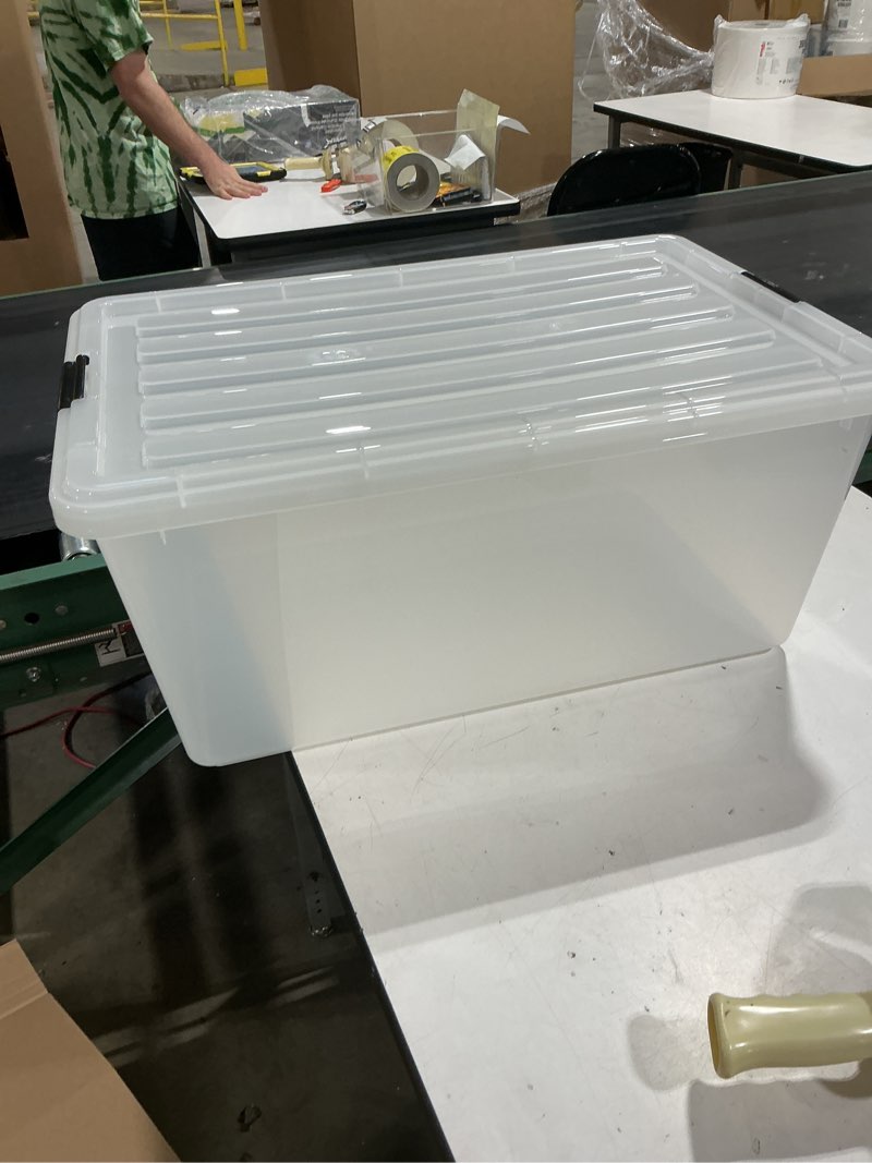 Condition photo showing Good Condition for  5 pack clear plastic storage boxes, 35 l storage bins with lids