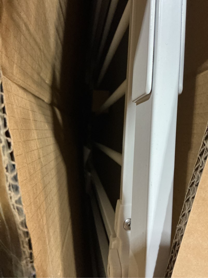 Condition photo showing Good Condition for babelio safety gate door fits for stairs, narrow and wide doorways with auto close, easy install, no drilling, pressure mounted for baby, child, pets, dog/puppy, 26''-40'', white