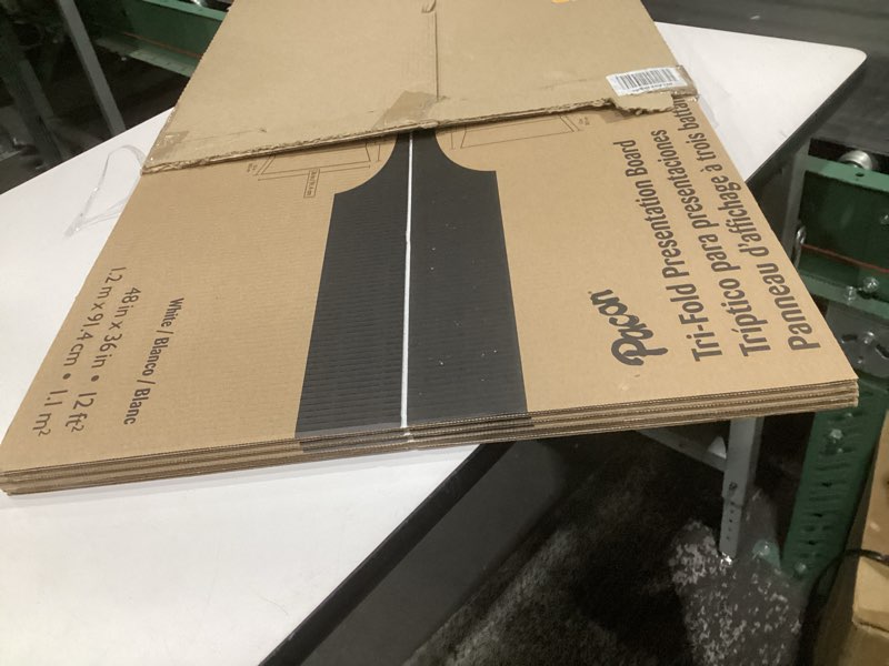 Condition photo showing Good Condition for pacon presentation boards, single wall, white, 48" x 36", 4 count 48"w x 36"h