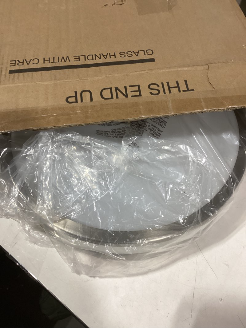 Condition photo showing Good Condition for similar product Vikaey Gold LED Ceiling Light, Modern Flush Mount Ceiling Light Fixture, Not Dimmable Minimalist Round Metal Lighting Fixture Ceiling Lamp for Hallway, Entryway, Bedroom, Balcony, 11.81 Inch Gold 11.81in