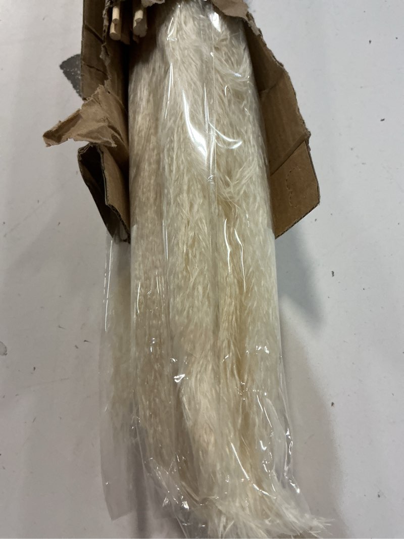 Condition photo showing Good Condition for 10 Stems 40-inch White Pampas Grass Decor Tall, Large Pampas Grass, Boho Neutral Home Decor Bouquet. Fluffy Pampas Grass for Floor Vases, Wedding Floral Arrangements, Wall Decor, Farmhouse Table Decor 10PCS-40inch