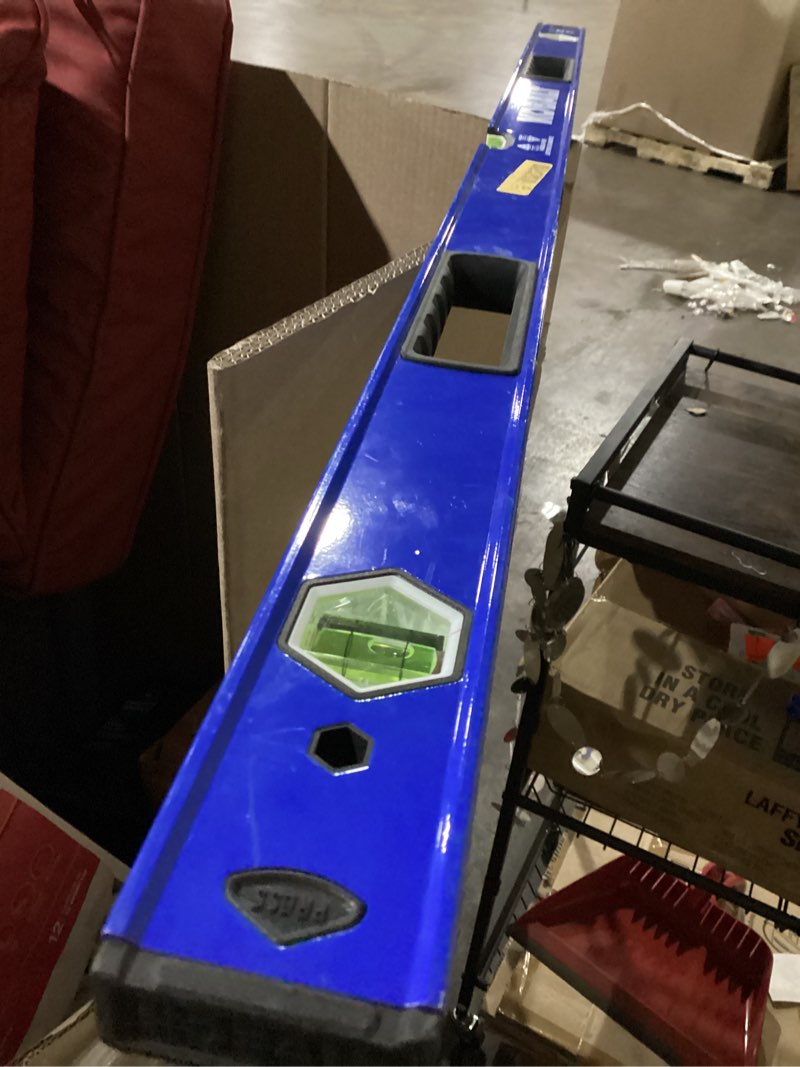 Condition photo showing Good Condition for kobalt aluminum 48-in 3 vial box beam level