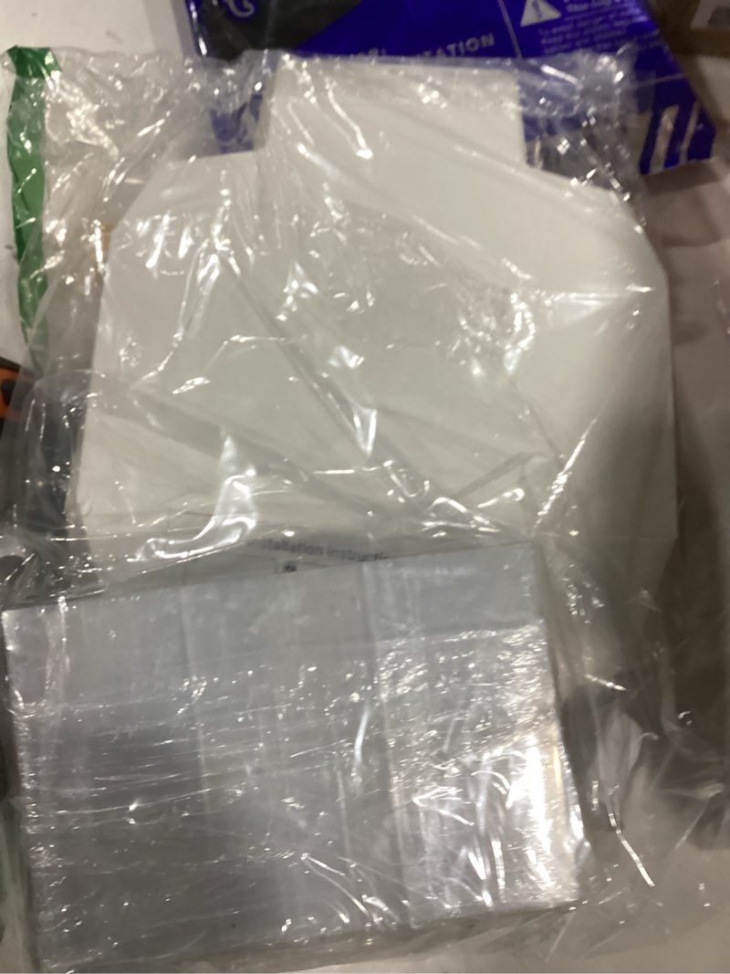 Condition photo showing Good Condition for small boxes