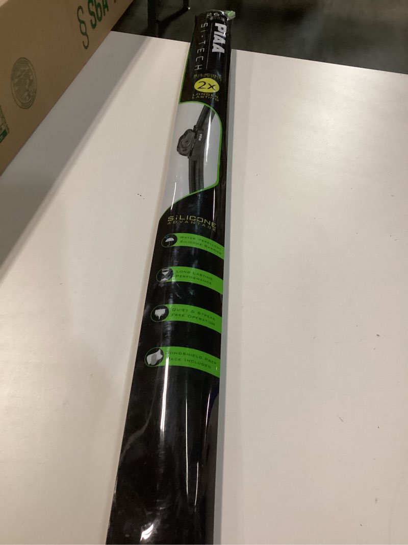 Condition photo showing Good Condition for Piaa 97065 26-Inch (650mm) Si-Tech Silicone Wiper Blade, Premium All-Season OEM Windshield Wiper Replacement 26 Inches