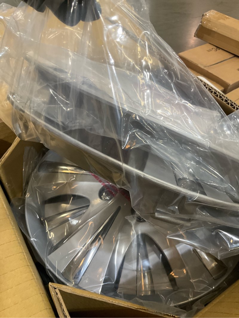 Condition photo showing Good Condition for custom accessories 4-pack 15" sgt-5 wheel covers, replacement hubcaps for cars, trucks, suvs — silver/chrome 15" wheel cover