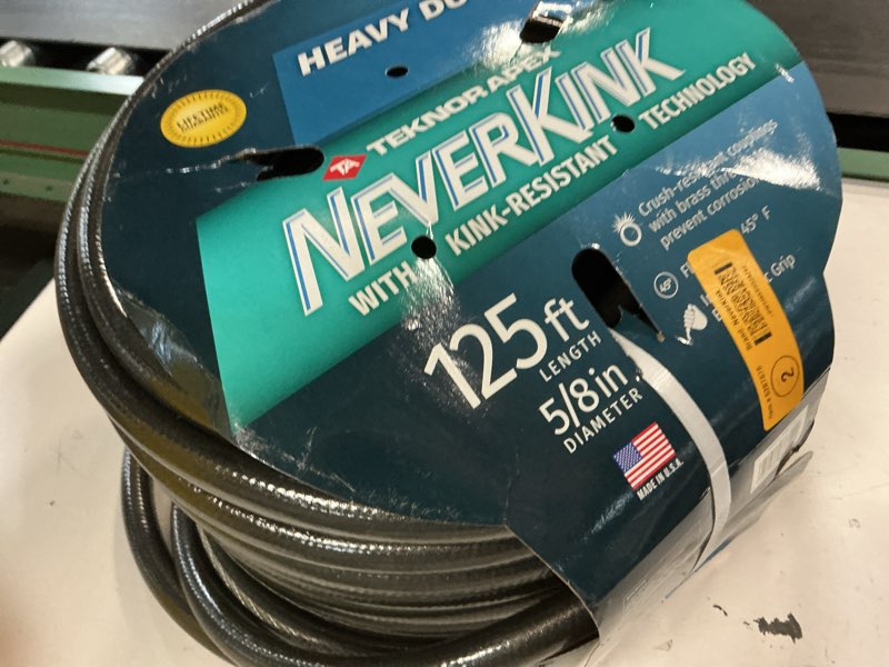 Condition photo showing Good Condition for neverkink teknor apex 5/8-in x 125-ft heavy-duty kink free vinyl green coiled hose