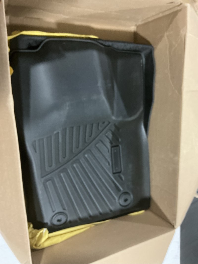 Condition photo showing Good Condition for floor mats for jeep grand cherokee 2016-2021/grand cherokee wk 2022 2023 (non l), all weather cargo liner for grand cherokee accessories, heavy duty car mats, car accessories