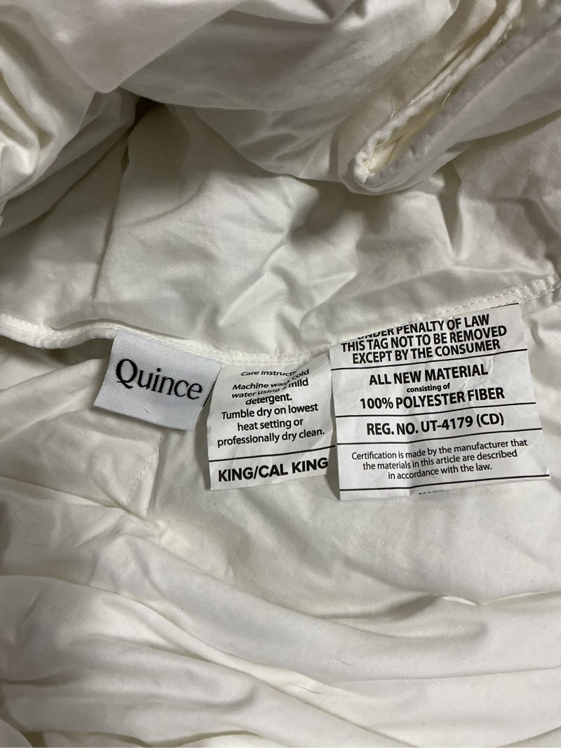 Condition photo showing Good Condition for premium down comforter king all season