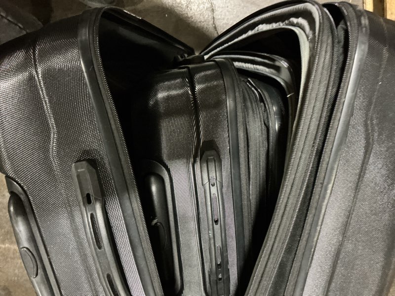 Condition photo showing Good Condition for Samsonite Omni PC Hardside Expandable Luggage with Spinner Wheels, 3-Piece Set (20/24/28), Black