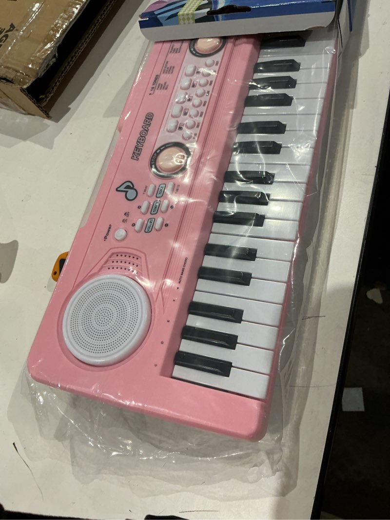 Condition photo showing Good Condition for 49 key pink piano keyboard toy for 3 year old girl birthday gift kids keyboards pianos with microphone musical toys for 3 4 5 6 7 year old boys girls gifts