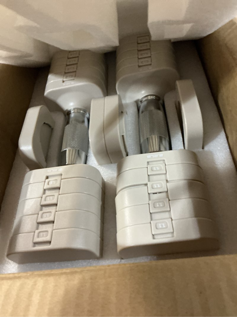 Condition photo showing Good Condition for hezeyferg 30.8lb adjustable dumbbell set, each adjustable weight dumbbell with 6 levels 4.4/6.6/8.8/11/13.2/15.4lb, hand weights set for men/women home gym exercise workout beige