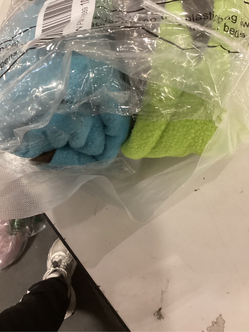 Condition photo showing Good Condition for Nuogo 4 Pcs Rat Hammock for Cage Small Animal Hanging Ferret Hammocks for Rat Accessories Double Layer Ferret Bed for Guinea Pig Squirrel Chinchilla Playing and Sleeping(Classical) Gray, Yellow, Blue, Green Classical