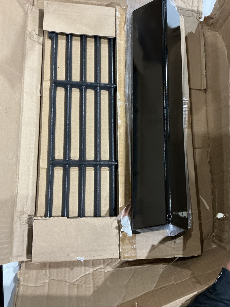 Condition photo showing Good Condition for 7637 cookig grids with 7635 flavorizer bar replacement for weber spirit 200 series, spirit e-210, spirit s-210 spirit e-220, spirit s-220 gas grills (front mount controls)