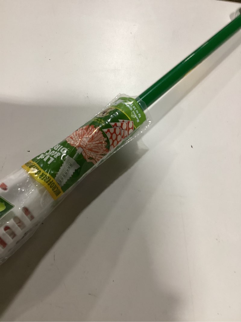 Condition photo showing New/Like New for 4 each: Libman Wonder Mop (071736020006)