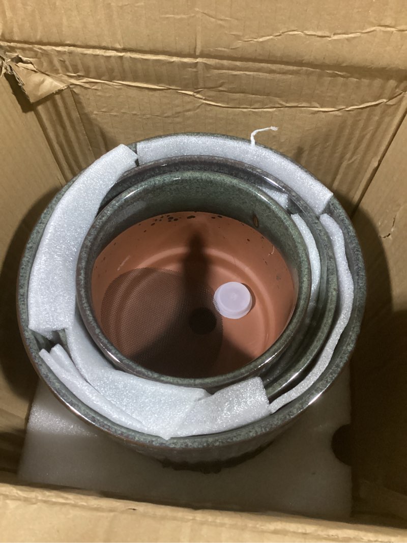 Condition photo showing Good Condition for LE TAUCI Ceramic Plant Pots with Drainage Holes, Set of 3, 8+6.7+5.5 Inch Stripe Garden Planter Pots for Outdoor Indoor Plants Flower, Round Succulent Orchid Flower Pot, Reactive Glaze Black