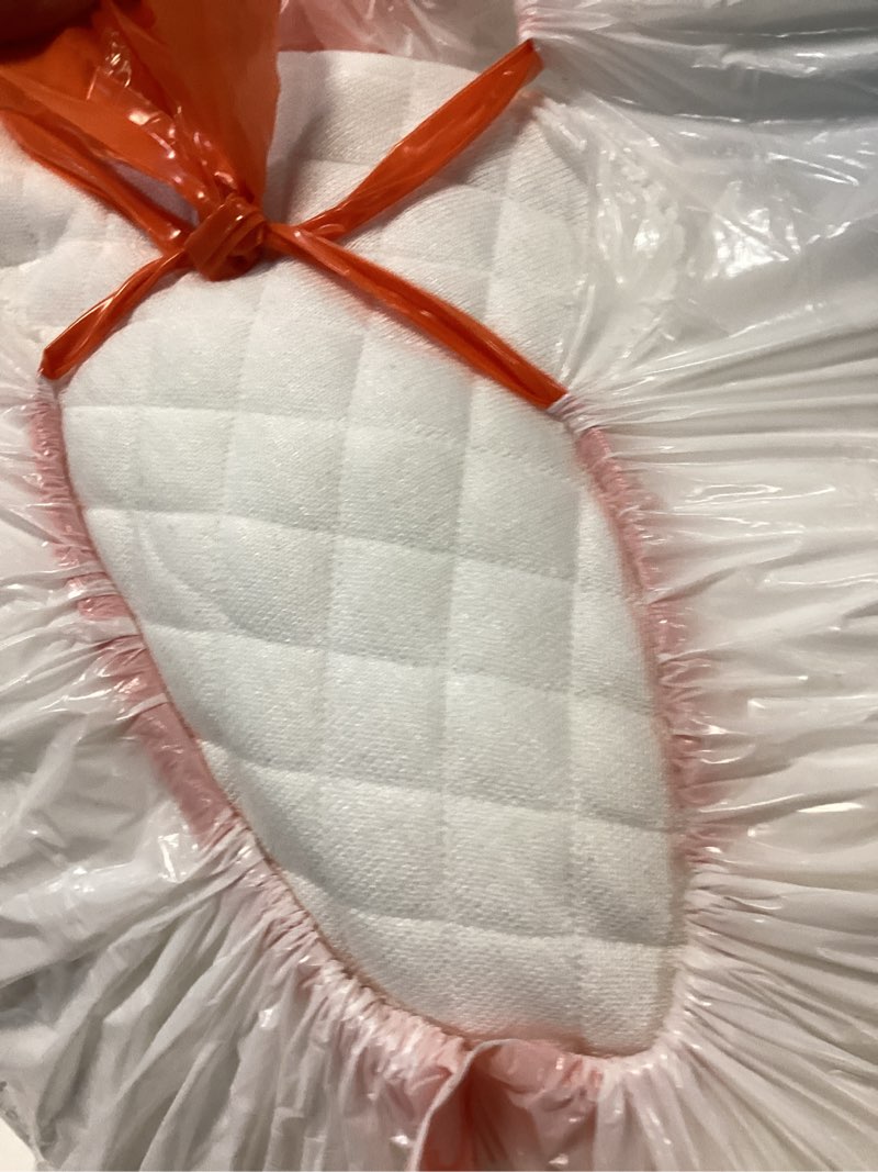 Condition photo showing Good Condition for dreamyblue signature pillow w/adjustable loft • shredded memory foam fill • neutral alignment for side, back, and stomach sleepers • washable bamboo rayon cover • certipur-us certified foam (king) king (pack of 1)