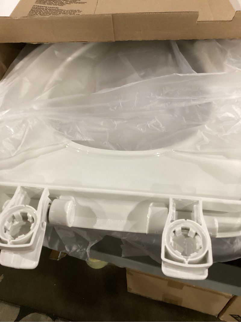 Condition photo showing Good Condition for bemis 7300slec slow close toilet seat, easy clean hinges and durable plastic seat, made in usa, elongated, white