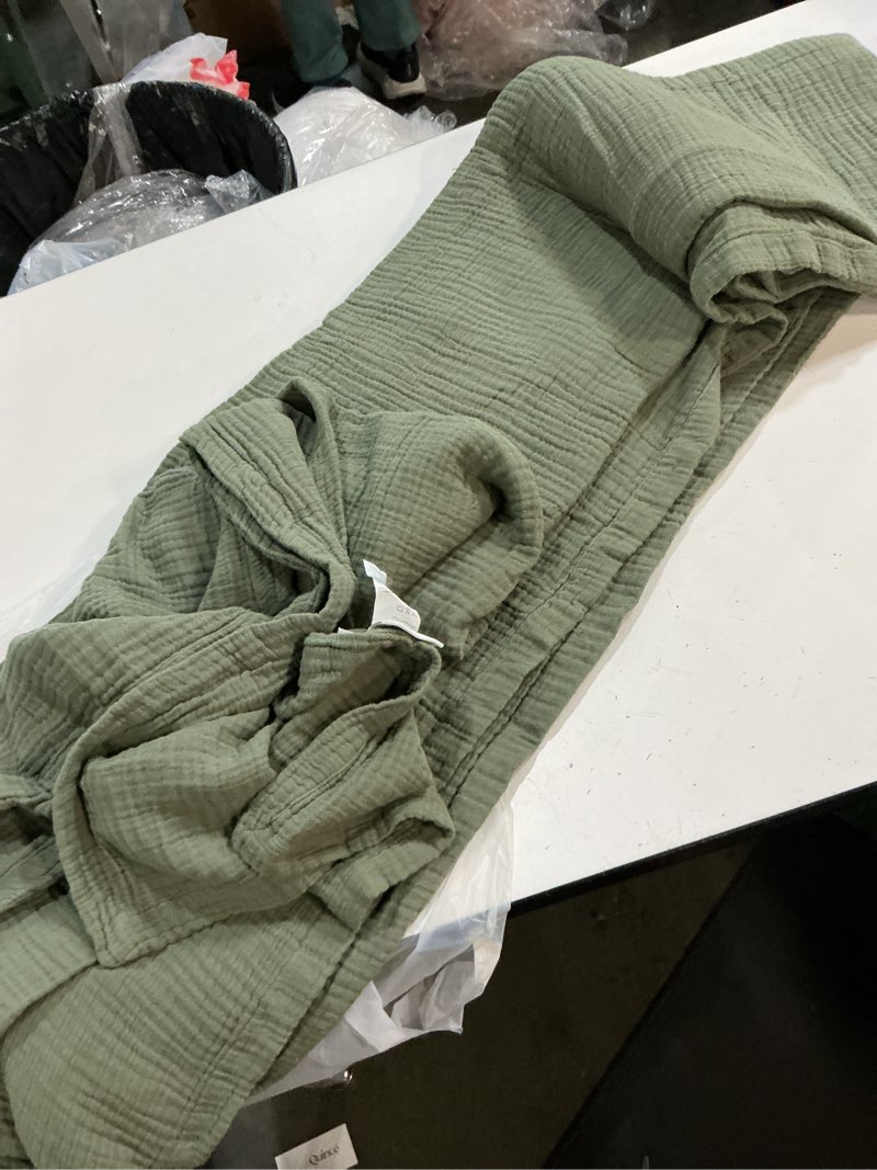 Condition photo showing Good Condition for quince  king airy gauze blanket organic cotton olive 