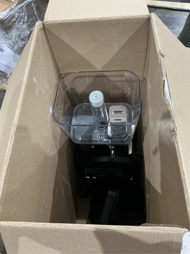 Condition photo showing As Is for technivorm moccamaster 79112 kbt coffee brewer, 40 oz, polished silver