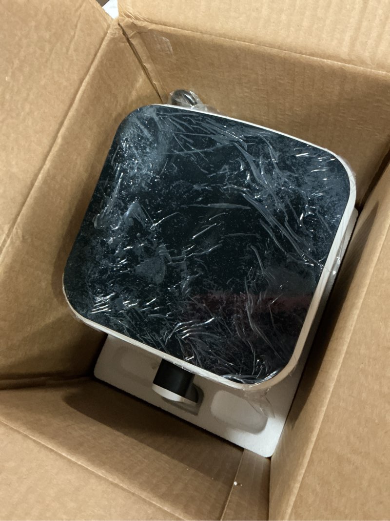 Condition photo showing Good Condition for simple deluxe 8-in-1 air fryer 3 qt, digital preset airfryer with overheat protection and auto shut-off, nonstick and dishwasher-safe basket for fries, bake, 60-min timer, max 400°f, 800w, white white-3 qt 3.17 qt