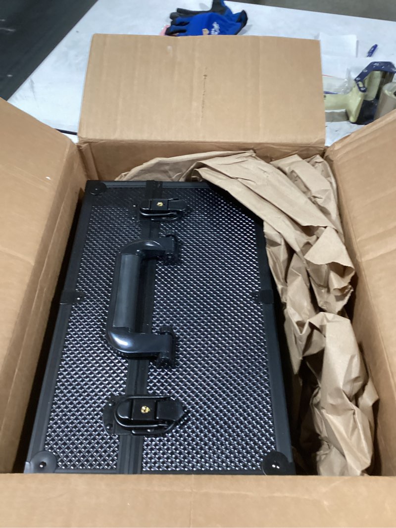 Condition photo showing Good Condition for Joligrace Makeup Train Case Professional Adjustable - 6 Trays Cosmetic Cases Makeup Storage Organizer Box with Lock and Compartments 14 Inch Large Black 3.Black