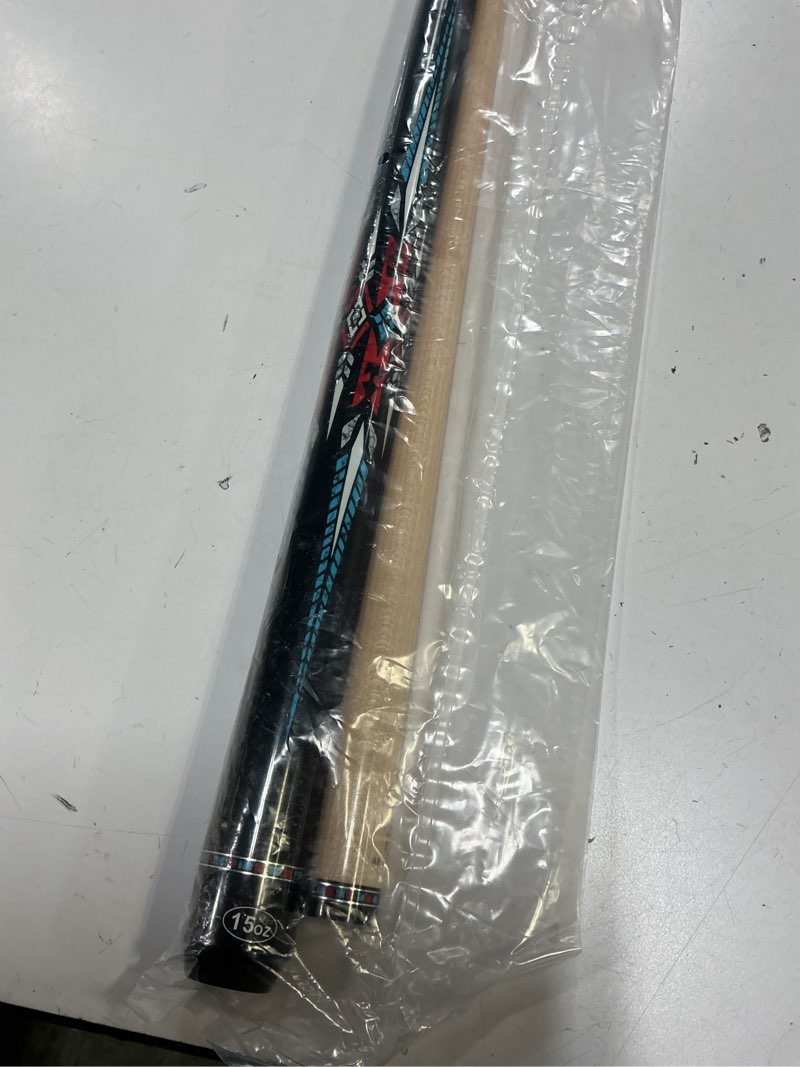 Condition photo showing Good Condition for canadian maple short pool cues 48\" for tight spaces