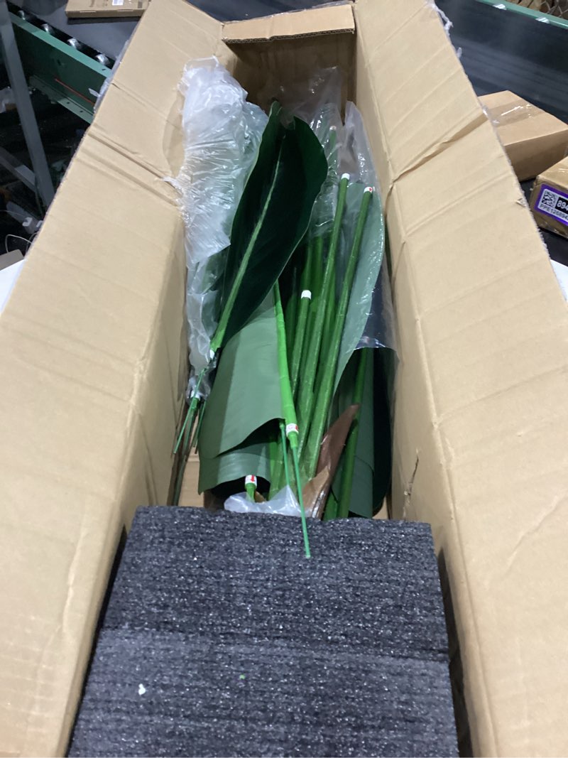 Condition photo showing New/Like New for aveyas 6ft artificial bird of paradise tree for home decor, 6 feet faux floor plant fake silk banana leaf tropical trees with pot for indoor outdoor house living room (6 ft tall) bird of paradise tree (6ft) 6ft