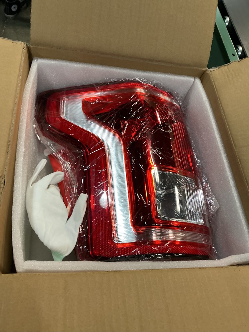 Condition photo showing Good Condition for Nilight Taillight Assembly Compatible with 2015 2016 2017 Ford F150 F-150 Pickup Truck Taillight Rear Lamp Replacement OE Style Red Housing Tail Light with Bulbs and Harness Driver Side