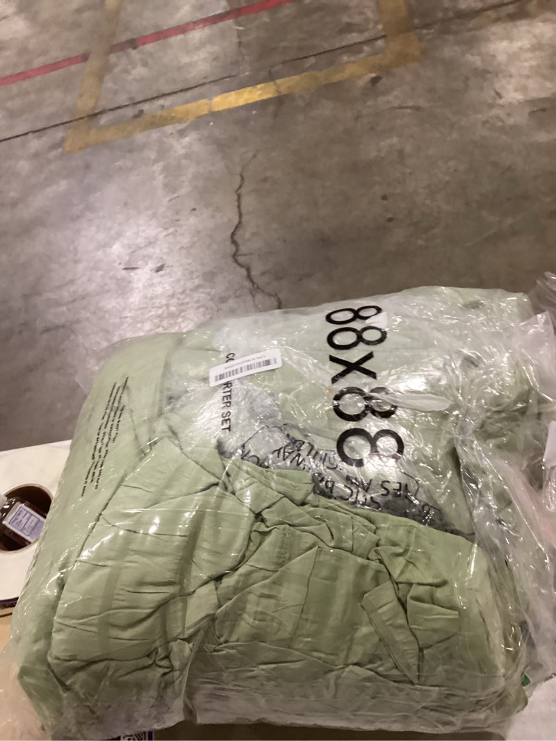 Condition photo showing As Is for Laojin Balhen Queen Comforter Set 8 Pieces, Seersucker Bed in a Bag Queen, Sage Green Comforter with Sheets, Comforters Queen Size Bedding Sets with Comforter, Sheets, Pillowcase & Sham and Bed Skirt Queen-8 Pieces Sage Green
