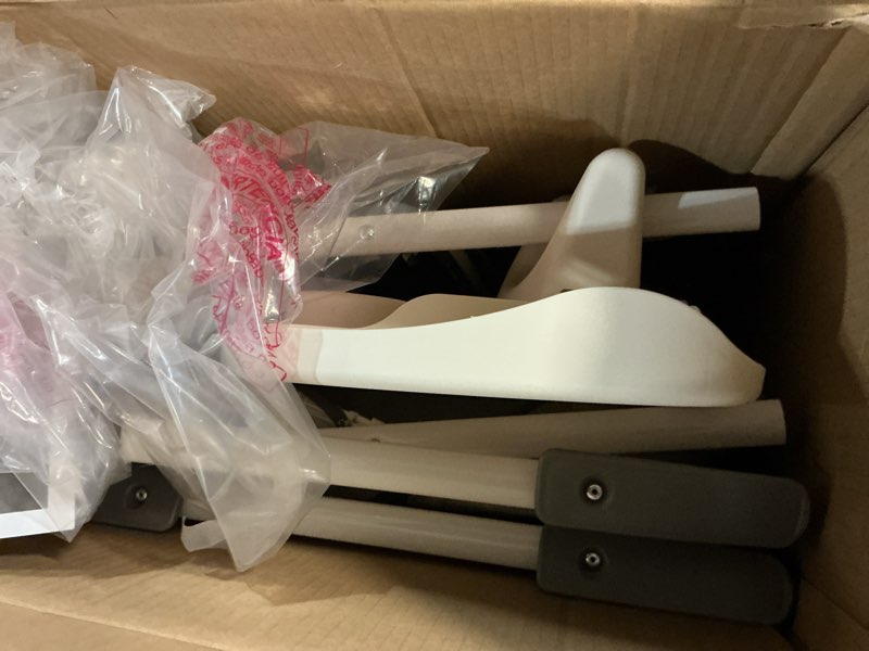 Condition photo showing Good Condition for graco slim snacker high chair, ultra slim, fast-folding, multiple recline positions, comfortable feeding, whisk