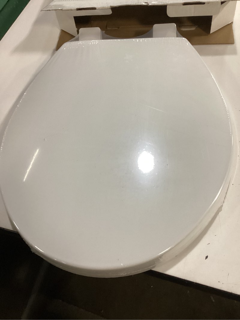 Condition photo showing New/Like New for elongated toilet seat, 18.5” soft/slow close oval (oblong) toilet seat for elongated toilets, no-slam quiet-close lid, easy-to-install & clean, durable never-loosen white plastic seat white elongated(oval)
