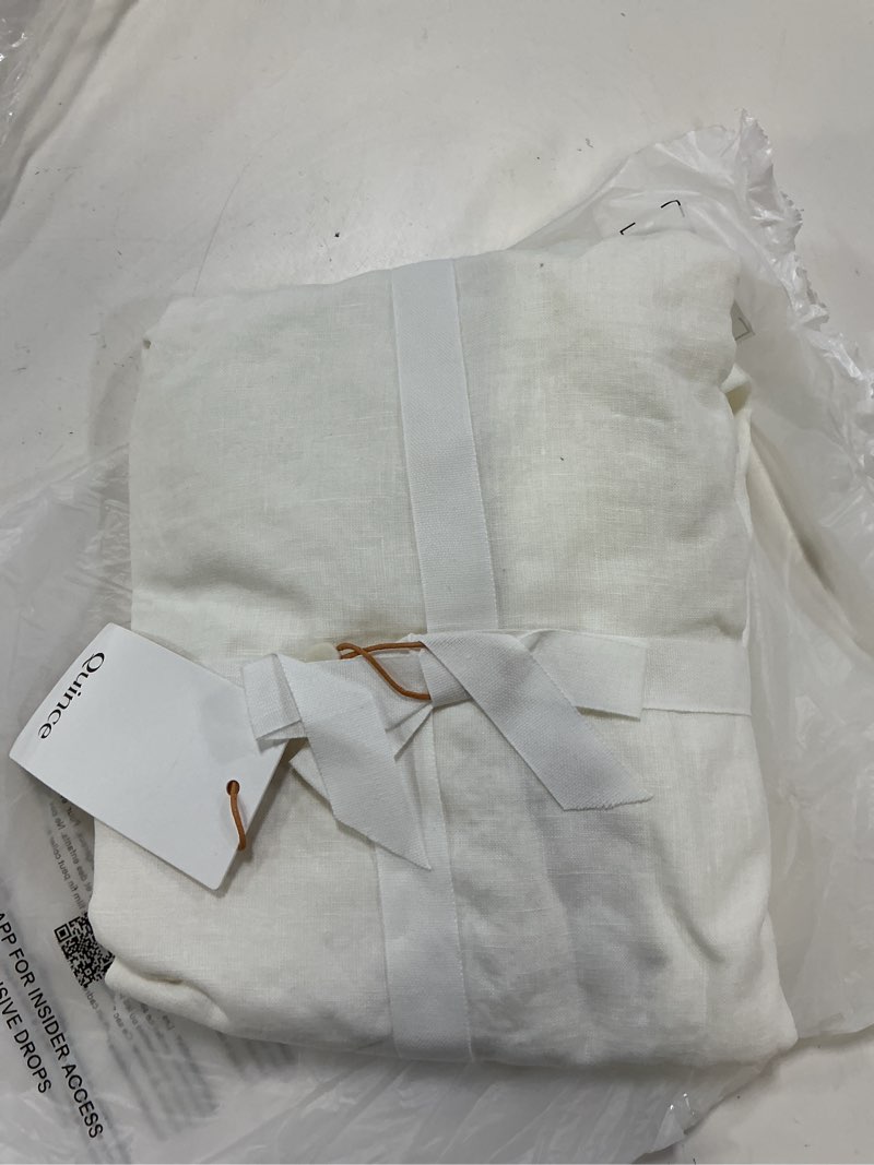 Condition photo showing Good Condition for quinceeuropean linen fitted crib sheet, one size, white