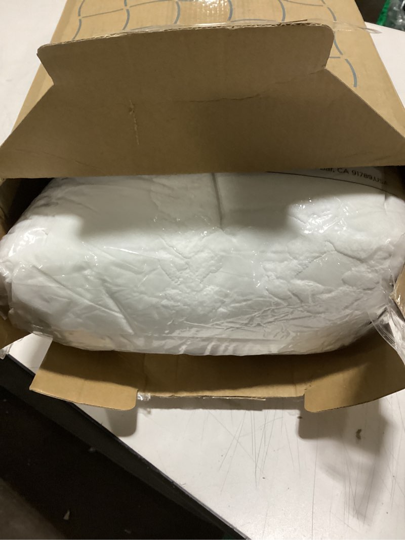 Condition photo showing Good Condition for Bedsure Tufted Boho Comforter Set King Size - Bright White Boho Bed Set, GentleSoft™ 3 Pieces Farmhouse Shabby Chic Embroidery Bedding, Gifts for Woman, Soft Jacquard King Comforter for All Seasons King 02 - Bright White - Elegant